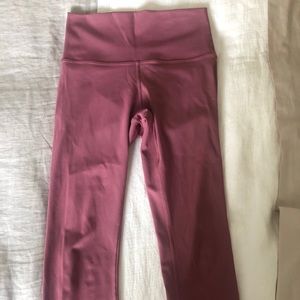 Lululemon cropped 21” Wunder Under | pink | 4